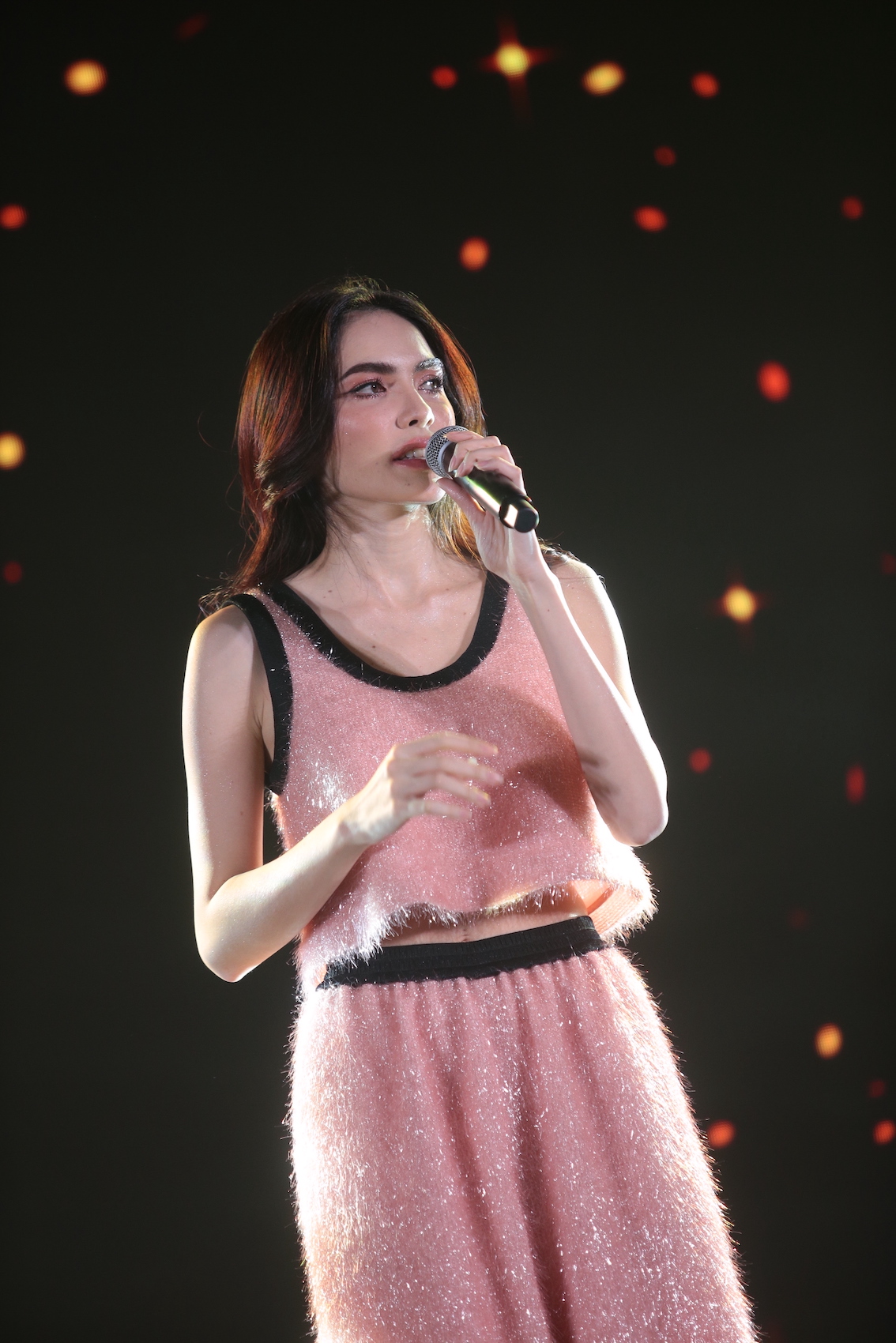 อินไปกับเพลง
