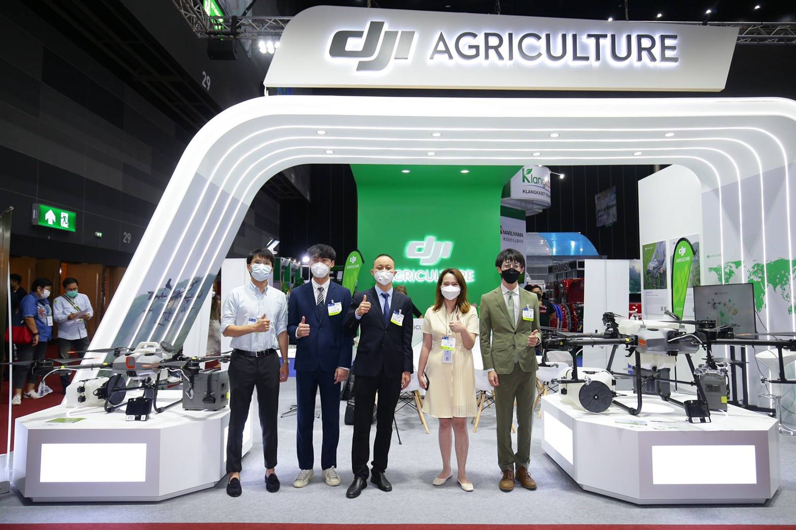 DJI